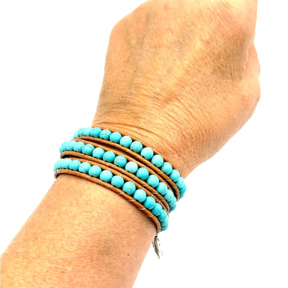 HAND CRAFTED Wrap Bracelet with Turquoise Howlite and Feather Charm - Picture 7 of 8